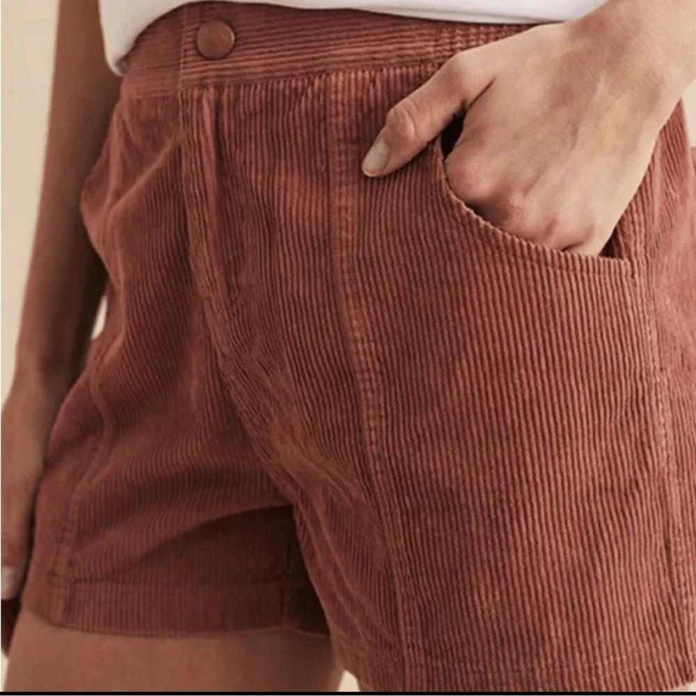 Faherty Women's High Waist Corduroy Shorts in Rust